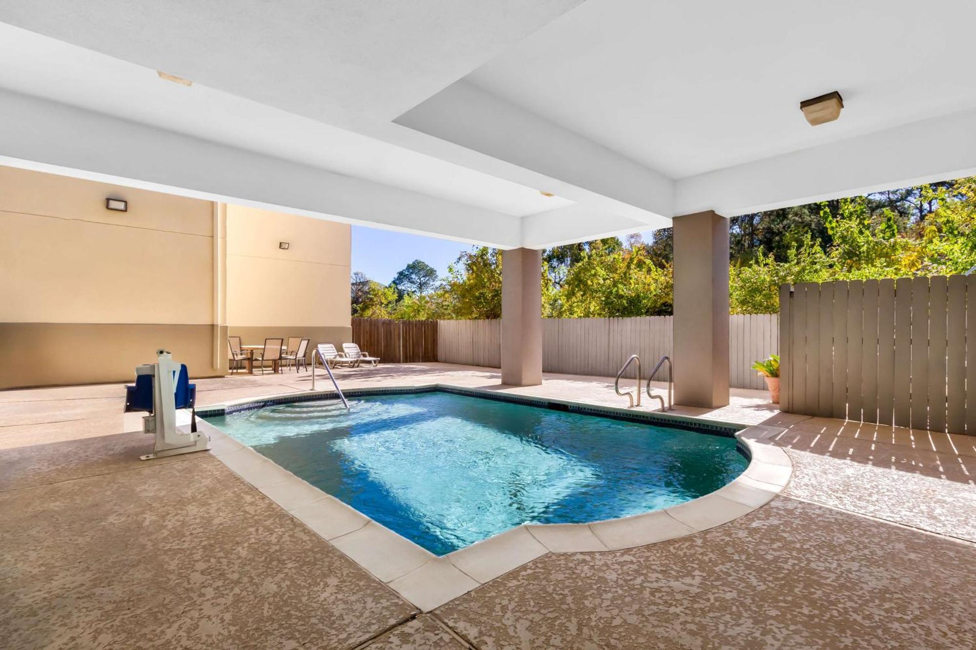Sonesta Essential Iah Airport Jfk Boulevard - Newly Renovated Houston Exterior foto